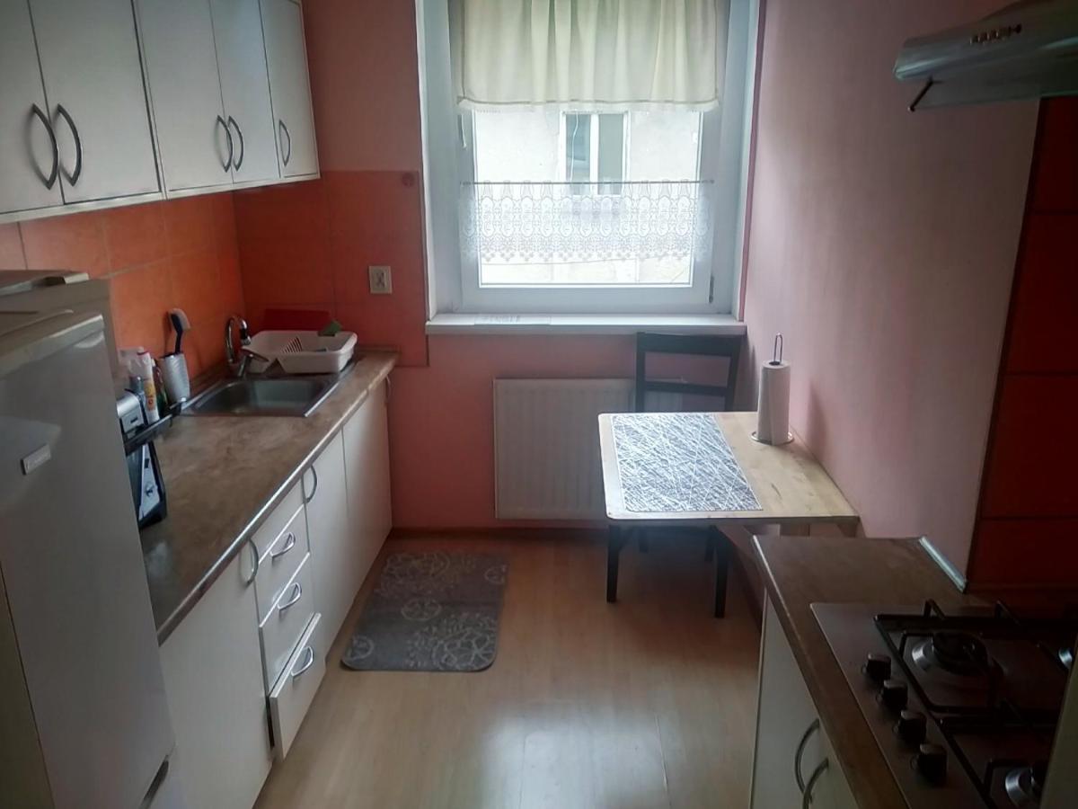 Apartament Przy Wroclawskim Stadionie Bagian luar foto