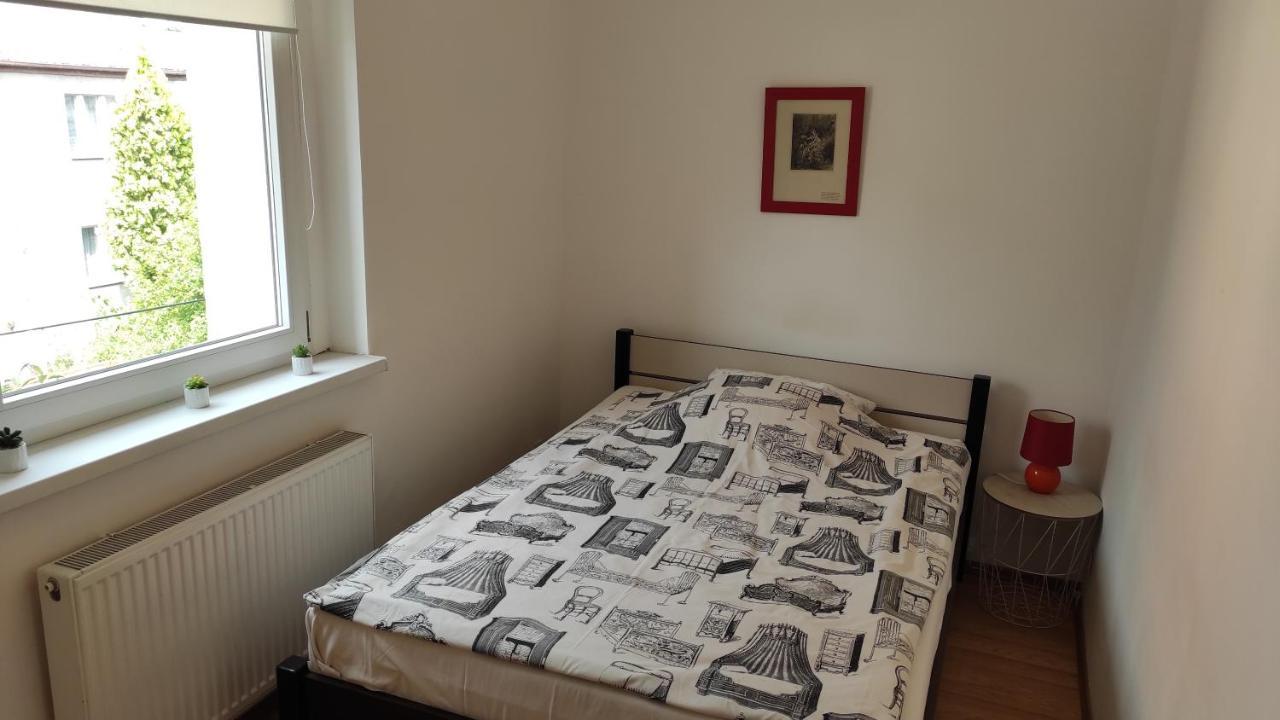 Apartament Przy Wroclawskim Stadionie Bagian luar foto